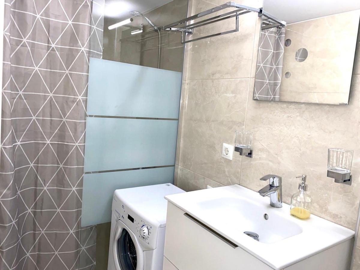 Dafni'S Home Is In 200M To Metro Ag Ioanis Athènes Extérieur photo